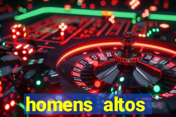 homens altos sarados pelados